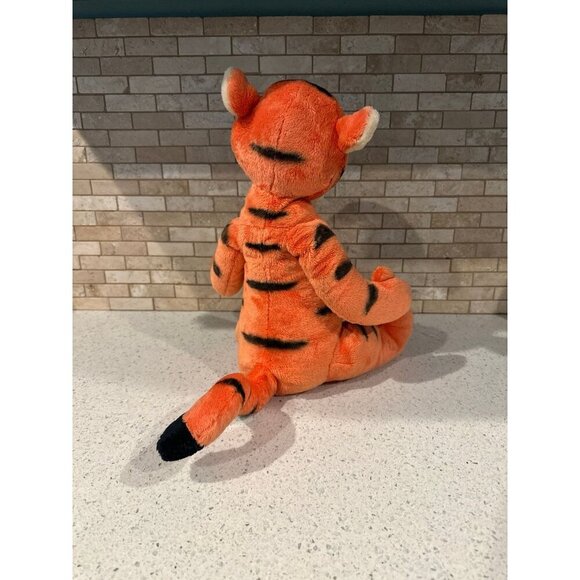 Winnie the Pooh plush bundle - Picture 7 of 7